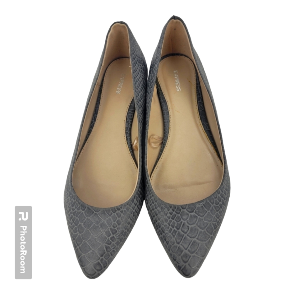 Express Gray Snake Flats Shoes Size 8